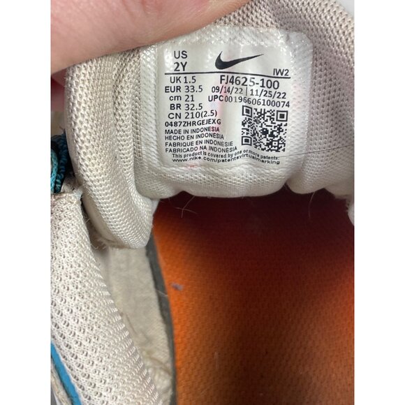 Nike Air More Uptempo GS Sneakers White Multicolor Letters Youth Size 2Y - Picture 8 of 12